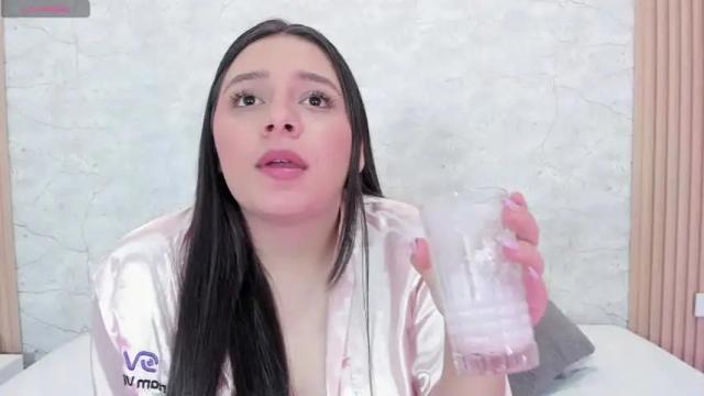 Image 11 of veroniicalodge1 Stream on Chaturbate on 13 months ago