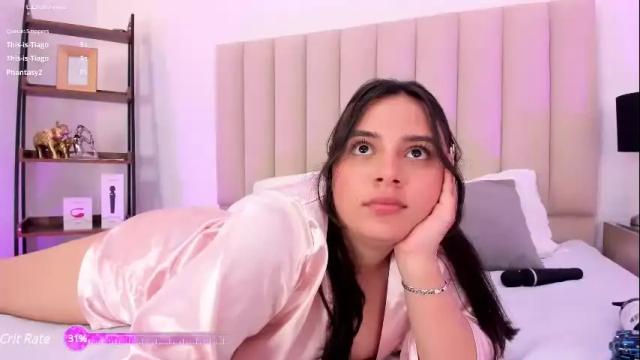 Image 2 of veroniicalodge1 Stream on Chaturbate on 7 months ago