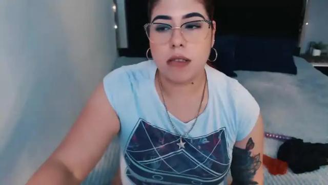 Image 2 of veronika_metalstar Stream on Chaturbate on 13 months ago
