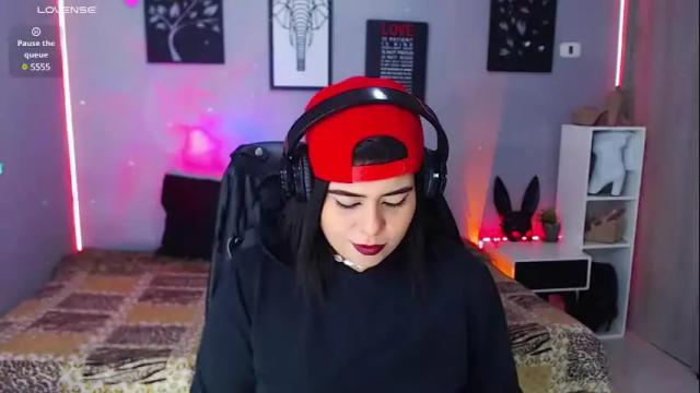 Image 2 of veronika_metalstar Stream on Chaturbate on 2 months ago