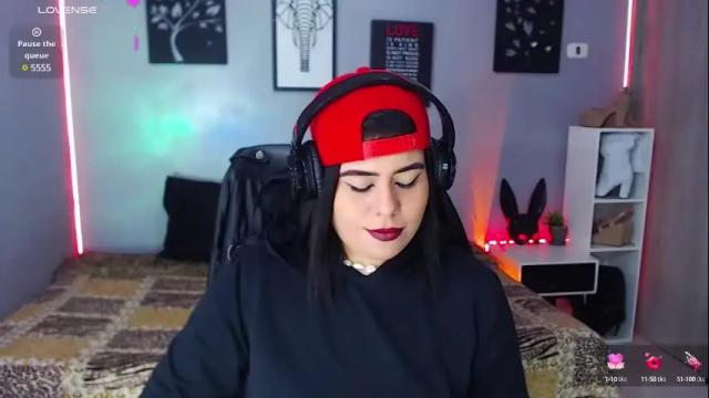 Image 3 of veronika_metalstar Stream on Chaturbate on 2 months ago