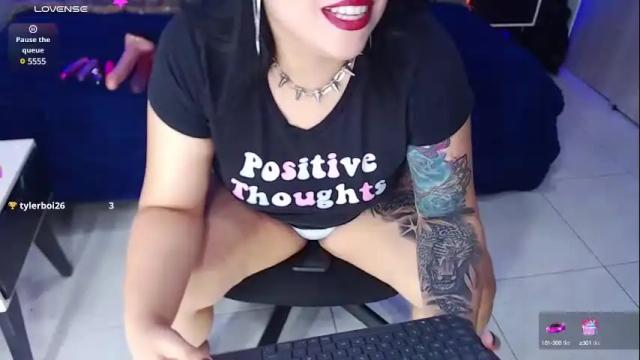 Image 4 of veronika_metalstar Stream on Chaturbate on 1 month ago