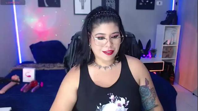 Image 11 of veronika_metalstar Stream on Chaturbate on 1 month ago