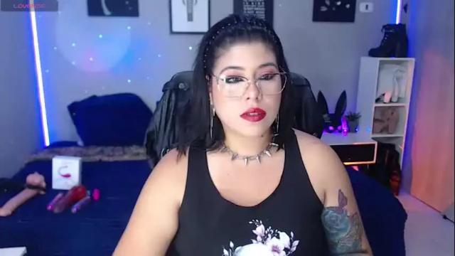 Image 12 of veronika_metalstar Stream on Chaturbate on 1 month ago