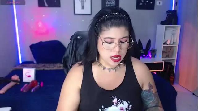 Image 3 of veronika_metalstar Stream on Chaturbate on 1 month ago