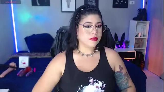 Image 4 of veronika_metalstar Stream on Chaturbate on 1 month ago