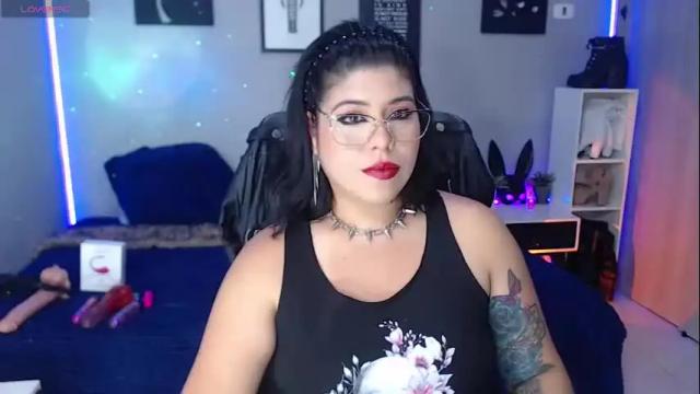 Image 6 of veronika_metalstar Stream on Chaturbate on 1 month ago