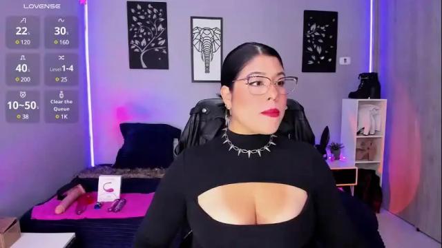 Image 11 of veronika_metalstar Stream on Chaturbate on 1 month ago
