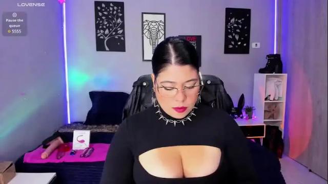 Image 2 of veronika_metalstar Stream on Chaturbate on 1 month ago