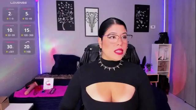 Image 8 of veronika_metalstar Stream on Chaturbate on 1 month ago
