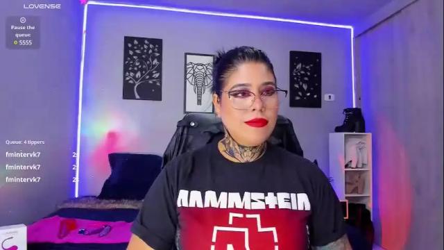 Image 11 of veronika_metalstar Stream on Chaturbate on 24 days ago
