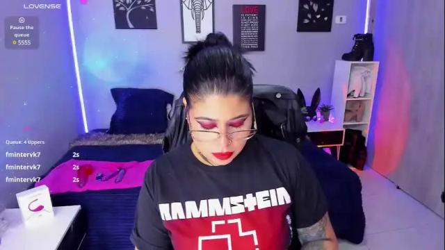 Image 6 of veronika_metalstar Stream on Chaturbate on 24 days ago