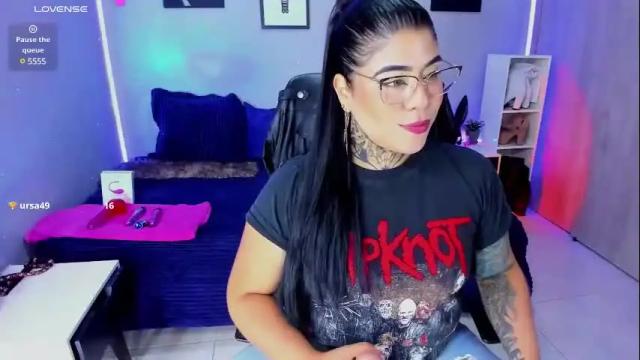 Image 11 of veronika_metalstar Stream on Chaturbate on 16 days ago