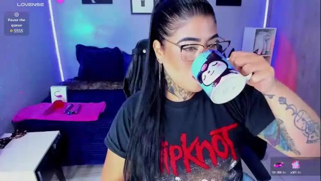 Image 7 of veronika_metalstar Stream on Chaturbate on 16 days ago