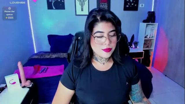 Image 3 of veronika_metalstar Stream on Chaturbate on 13 days ago