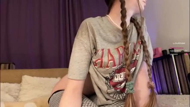 Image 6 of veronikaav Stream on Chaturbate on 4 hours ago