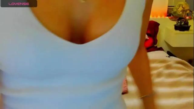 Image 10 of verrasweet4u Stream on Chaturbate on 14 days ago