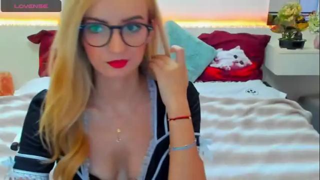 Image 6 of verrasweet4u Stream on Chaturbate on 3 days ago