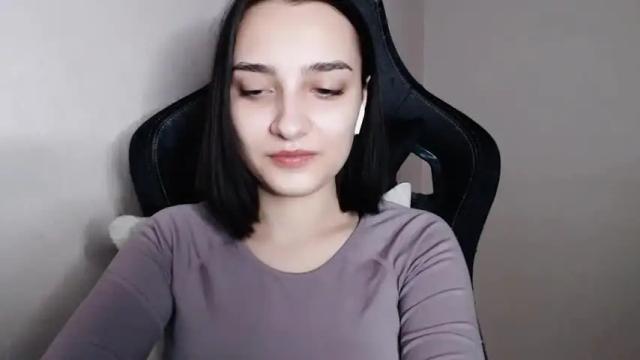 Image 3 of veryveryshygirl Stream on Chaturbate on 13 months ago