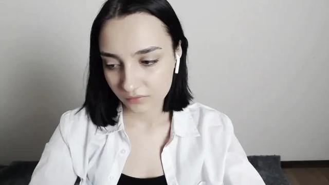 Image 6 of veryveryshygirl Stream on Chaturbate on 12 months ago