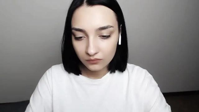 Image 2 of veryveryshygirl Stream on Chaturbate on 12 months ago