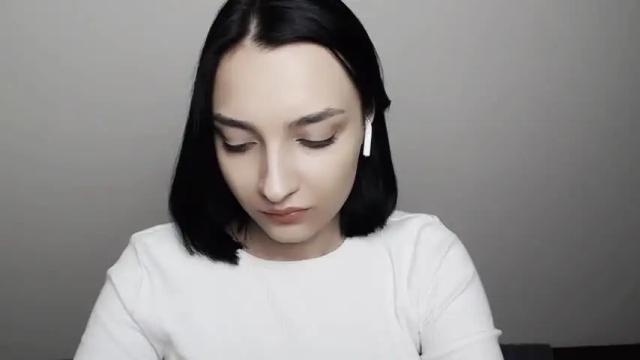Image 4 of veryveryshygirl Stream on Chaturbate on 12 months ago