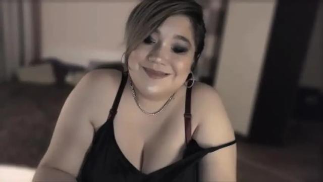 Image 2 of vi__vixen Stream on Chaturbate on 16 months ago