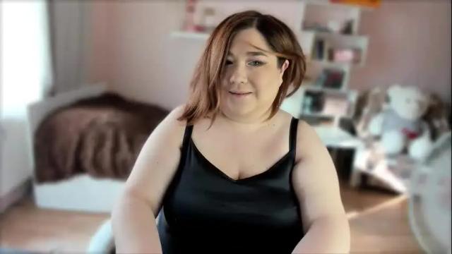 Image 2 of vi__vixen Stream on Chaturbate on 4 months ago