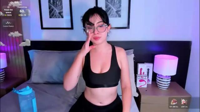 Image 12 of vi_anaya Stream on Chaturbate on 1 month ago