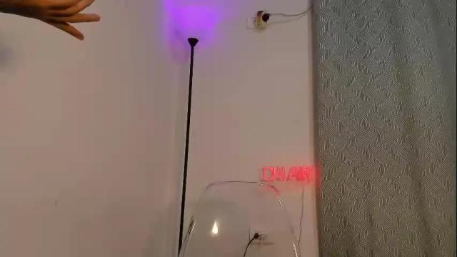 Image 3 of vianka_millerxxx Stream on Chaturbate on 1 month ago