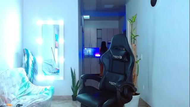 Image 2 of viannca__ Stream on Chaturbate on 1 month ago