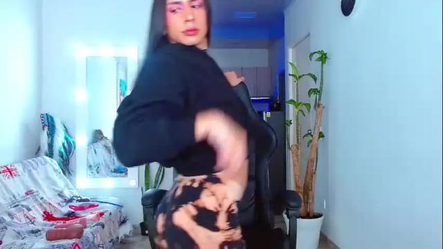 Image 2 of viannca__ Stream on Chaturbate on 8 days ago