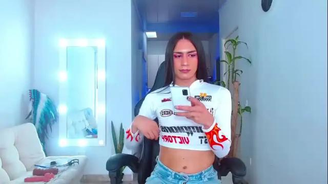 Image 3 of viannca__ Stream on Chaturbate on 1 month ago