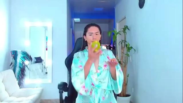 Image 2 of viannca__ Stream on Chaturbate on 5 days ago