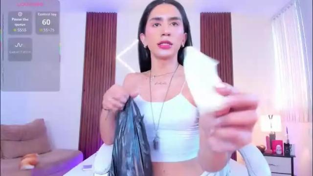 Image 4 of viannca__ Stream on Chaturbate on 3 months ago