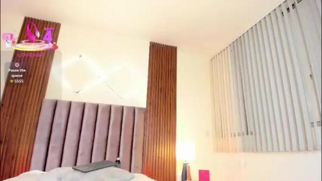 Image 4 of viannca__ Stream on Chaturbate on 17 days ago