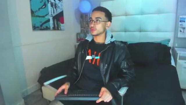 Thumbnail 2, vicente_mendoza's Stream at Chaturbate, 12 months ago