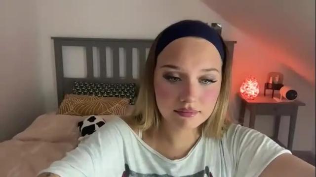 Image 7 of vicidreamm Stream on Chaturbate on 1 month ago