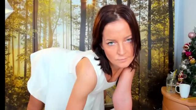 Image 3 of viciousqueen Stream on Chaturbate on 1 month ago