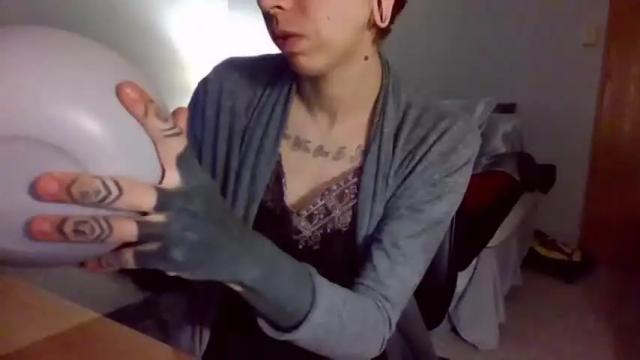 Image 2 of viciousvenom420 Stream on Chaturbate on 16 months ago