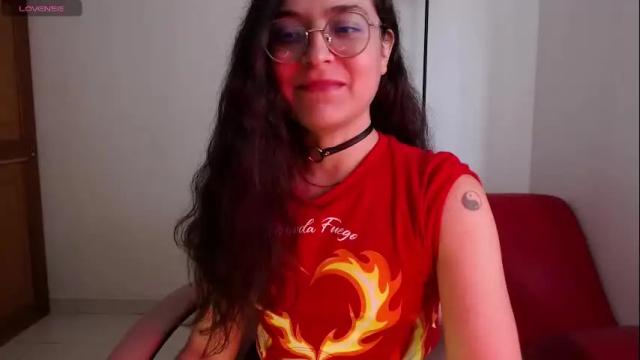 Image 8 of vicky_cristinax Stream on Chaturbate on 27 days ago