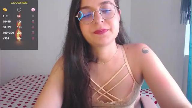Image 2 of vicky_cristinax Stream on Chaturbate on 2 months ago