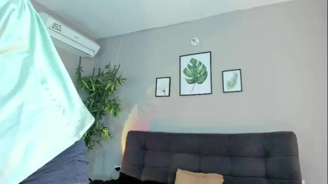 Image 10 of vicky_kittyy Stream on Chaturbate on 2 months ago