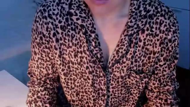 Image 4 of vicky_legal Stream on Chaturbate on 3 months ago