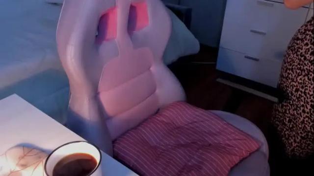 Image 2 of vicky_legal Stream on Chaturbate on 3 months ago