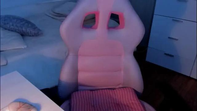 Image 3 of vicky_legal Stream on Chaturbate on 3 months ago