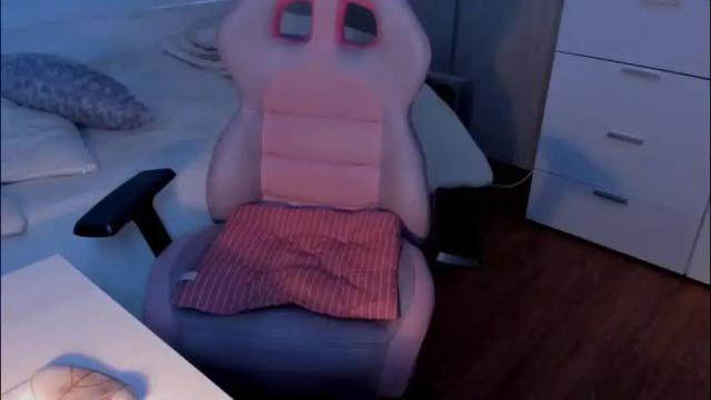 Image 8 of vicky_legal Stream on Chaturbate on 3 months ago