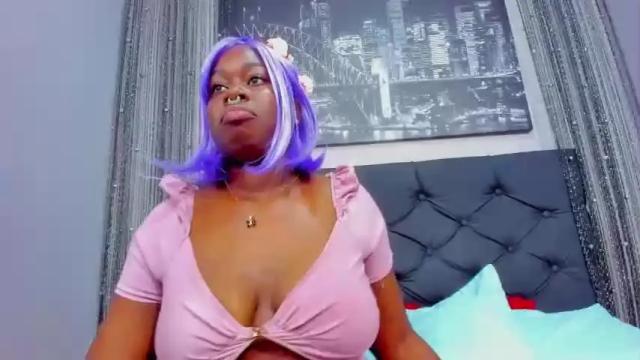 Image 7 of vickybrasho Stream on Chaturbate on 14 months ago