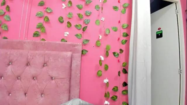 Image 10 of vickybrasho Stream on Chaturbate on 15 days ago