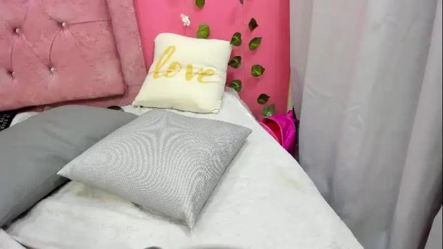 Image 3 of vickybrasho Stream on Chaturbate on 12 days ago